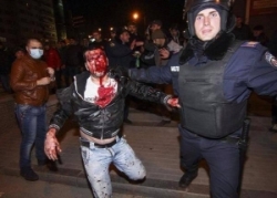 В Донецке пророссийские активисты зарезали участника митинга за единство Украины, - очевидец. ФОТО+ВИДЕО В Донецке пророссийские активисты зарезали участника митинга за единство Украины, - очевидец. ФОТО+ВИДЕО