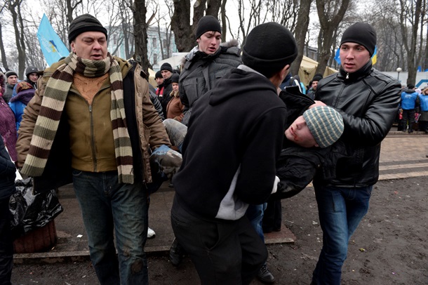 Все ради бюджета. ФотоРепортаж с митинга сторонников Партии регионов под Радой Все ради бюджета. ФотоРепортаж с митинга сторонников Партии регионов под Радой