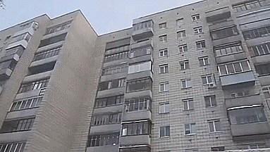 Вот что происходит, когда вы выливаете кипящую воду на 40 градусный мороз Вот что происходит, когда вы выливаете кипящую воду на 40 градусный мороз