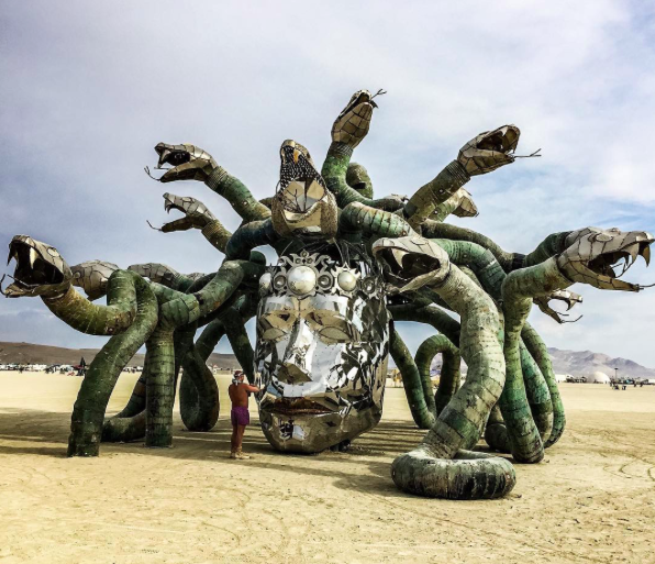 Лучшие снимки и видео людей и инсталляций на Burning Man 2016