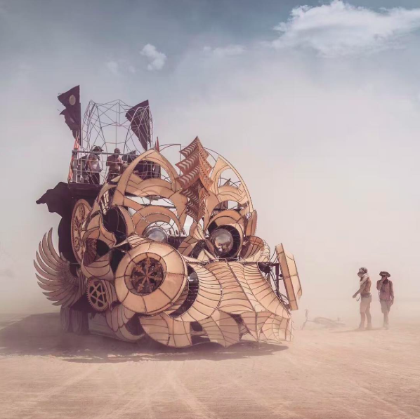 Лучшие снимки и видео людей и инсталляций на Burning Man 2016