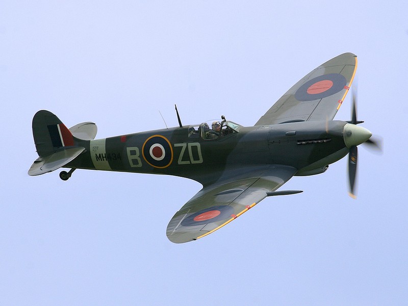 Supermarine Spitfire - Фото из кабин разной техники